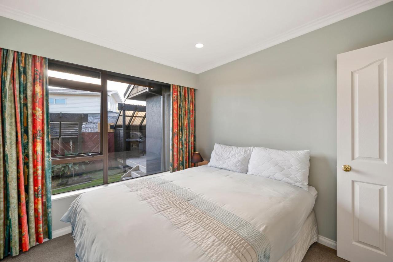 Taupo Escape - Rainbow Point Holiday Home Zewnętrze zdjęcie
