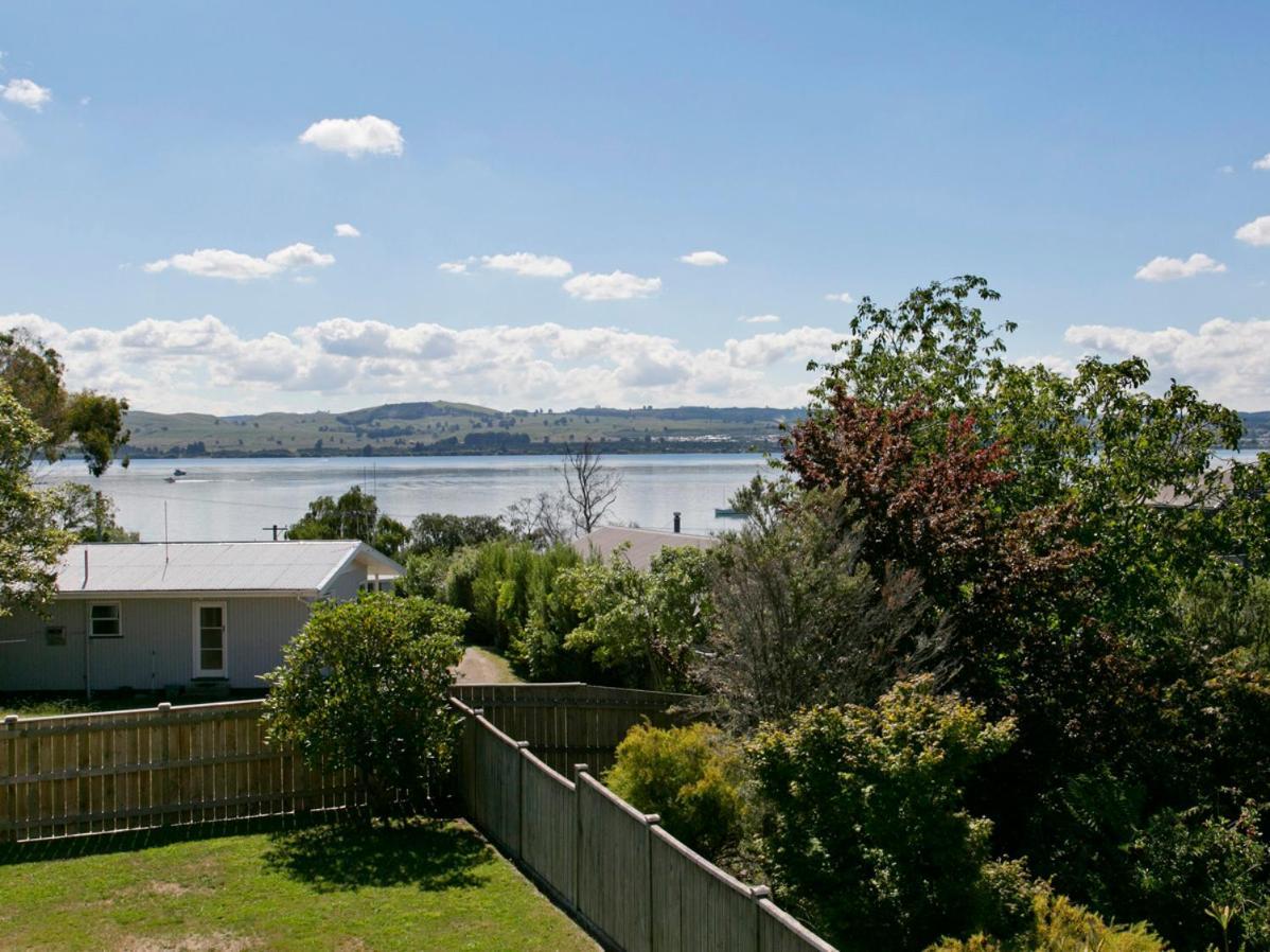 Taupo Escape - Rainbow Point Holiday Home Zewnętrze zdjęcie
